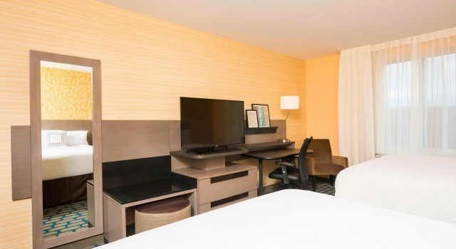 Четырёхместный номер Standard Fairfield Inn & Suites by Marriott Medina