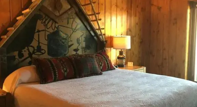 Одноместный номер Standard с балконом McMenamins Kalama Harbor Lodge