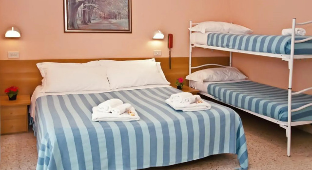 Четырёхместный номер Standard Hotel Staccoli