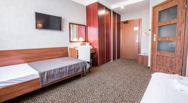 Семейный номер Standard Hotel Diament Vacanza Katowice - Siemianowice