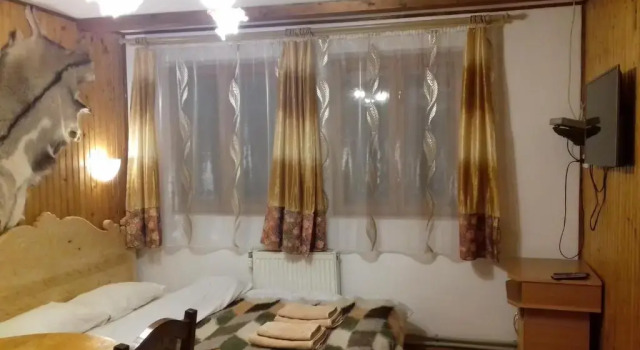 Guest House Grunyk, Prenota Affittacamere Hotel a Ivano-Frankovsk con parcheggio, Parcheggio