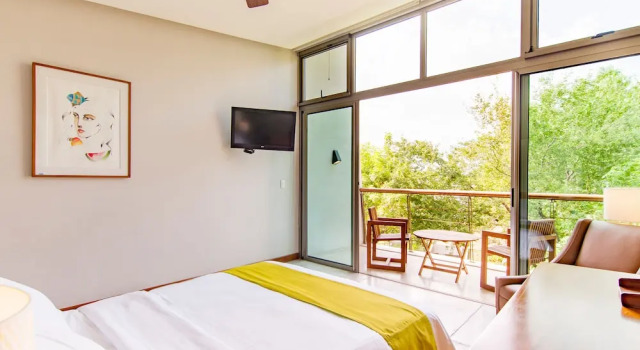 Двухместный номер Standard с балконом Kawilal Hotel