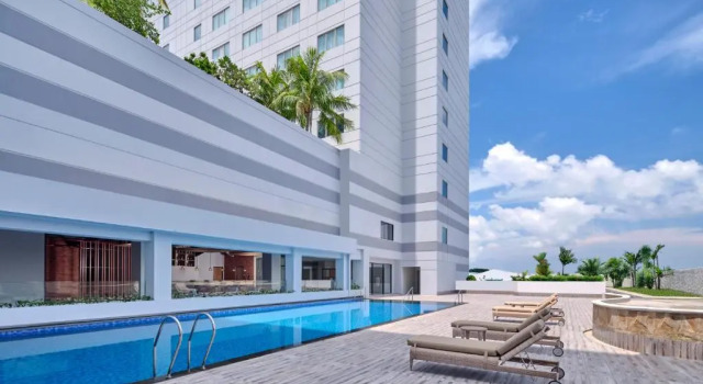 Четырёхместный номер Deluxe с видом на город Four Points by Sheraton Batam