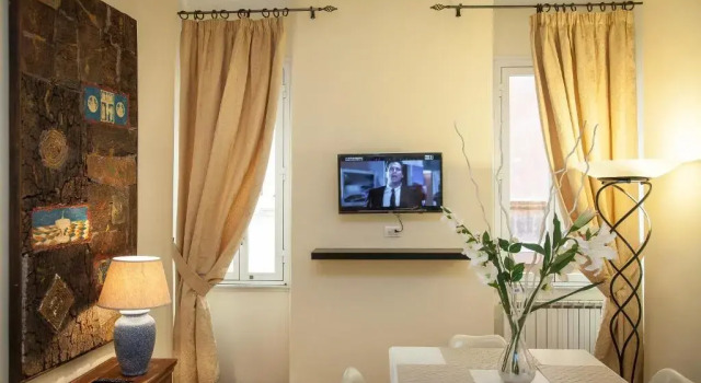 Апартаменты с 2 комнатами Rental in Rome Rondanini View