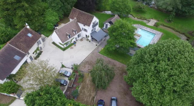 Le Petit Moulin, Rezerwuj Hotel La Bussiere 