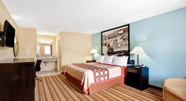 Двухместный номер Non Smoking Super 8 by Wyndham Whites Creek/ Nashville NW Area