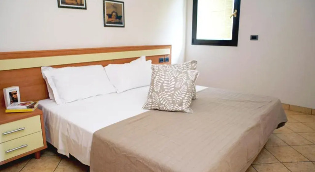 Студия Hotel EMI