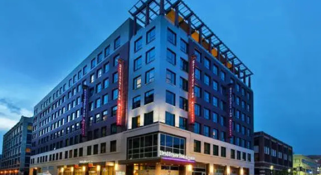 Люкс с 2 комнатами с видом на парк Residence Inn by Marriott Boston Back Bay/Fenway