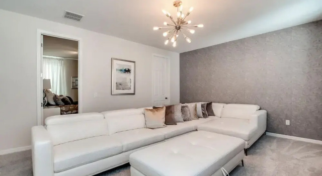 Spectacular 6 Bedroom 5 Bathroom House, Book Feriehus Hoteller i Four Corners med pool, Swimmingpool