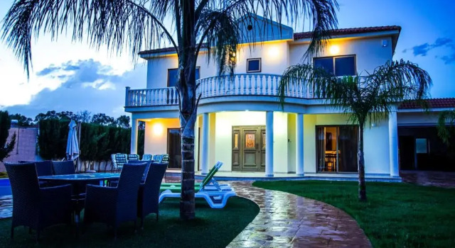Коттедж Villa Eva