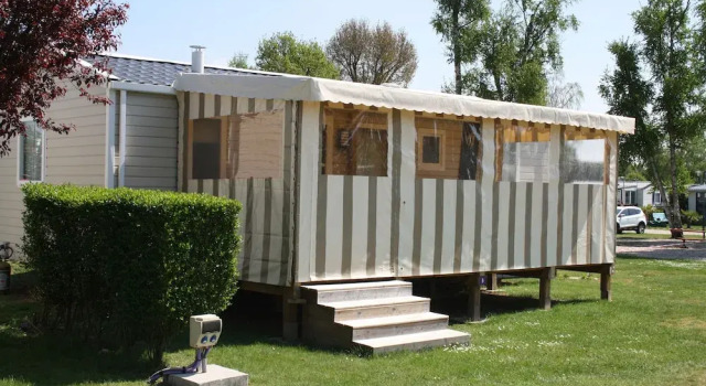 Camping la Salverte, Rezerwuj Pole kempingowe Kempingi i glamping w Le Gros-Theil, Pole kempingowe