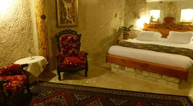 Номер Standard с красивым видом из окна Canyon Cave Hotel