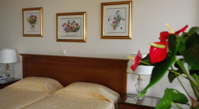 Двухместный номер Standard Cavalieri Hotel