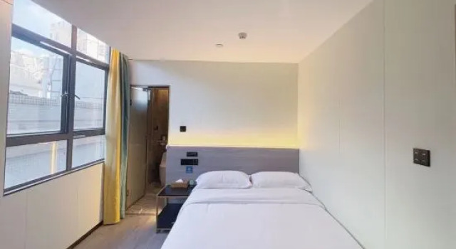 Люкс с 2 комнатами Yaduo Hotel (Tingshan Square)