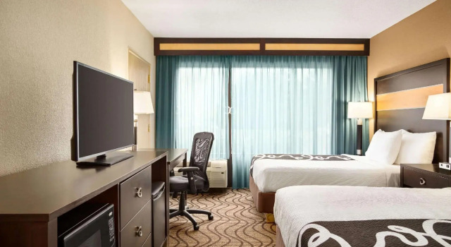 Четырёхместный номер Standard La Quinta Inn & Suites by Wyndham Richmond-Midlothian