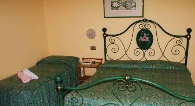 Albergo Il Biancospino, Забронировать Отель Отели Лугана-ди-Сирмионе с парковкой, Парковка