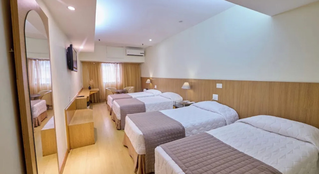 Четырёхместный номер Superior South American Copacabana Hotel