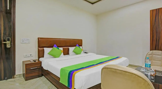Itsy Hotels Prime Stay, Забронировать Отель Отели Нью-Дели с завтраком, Завтраки