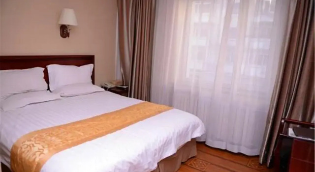 Двухместный номер Standard GreenTree Inn Harbin City Central Avenue Hotel