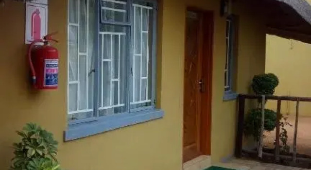 Шале c 1 комнатой Thulamela Guest House Mahalapye