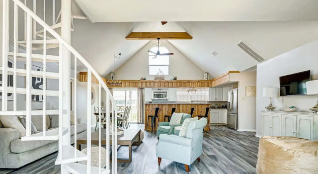 Crystal Oasis 4 Bedroom Home, Book Feriehus Sommerhuse i Houston, Hytte