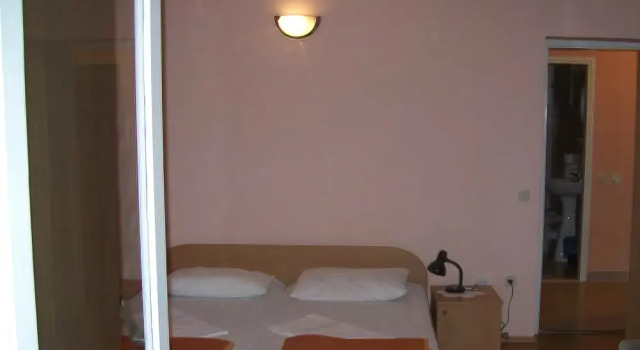 Apartments Nediljka, Забронировать Апартаменты/квартира Отели Шибеник с бассейном, рядом с Частный Пляж «Ярам Апартментс», Бассейн