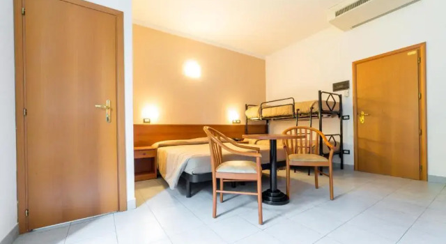Четырёхместный номер Standard Hotel La Meridiana