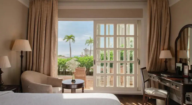 Двухместный номер Deluxe Sunrise Nha Trang Beach Hotel & Spa