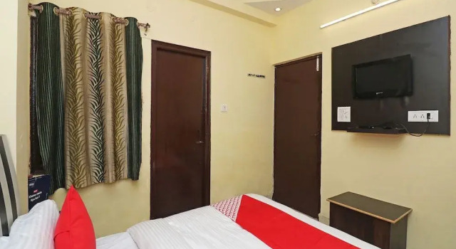 OYO 23167 Hotel Panorama, Rezervovat Hotel Rāiwāla Uttarakhand