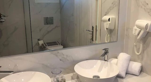 Семейный номер Standard с балконом Golden Coast Boutique Villa