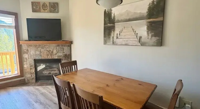 Двухместный номер Standard с балконом Timberline Lodges by Fernie Lodging Co