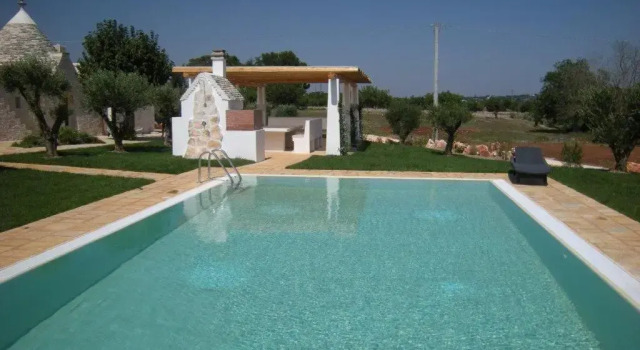 Вилла Trulli Terrarossa con Piscina