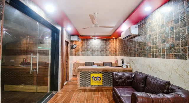 Fabhotel The Lily