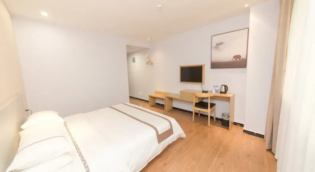 Номер Standard J Tour Inn