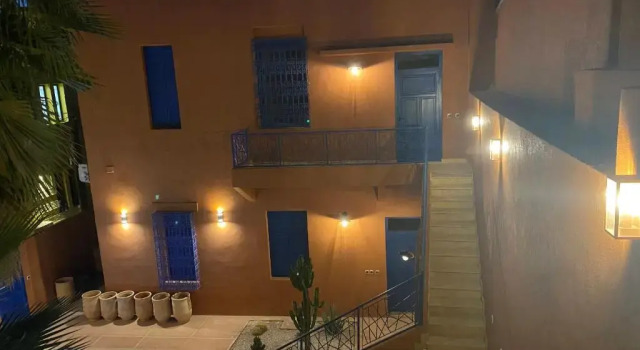 Апартаменты Superior Comfy Colonial Apartments