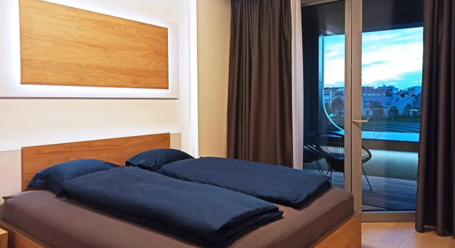 New modern 2 bedrooms apartment in Bratislava, Забронировать Апартаменты/квартира Отели Братиславы с парковкой, рядом с Старый мост, Парковка