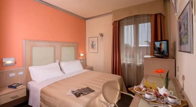 Двухместный номер Hotel Mediterraneo