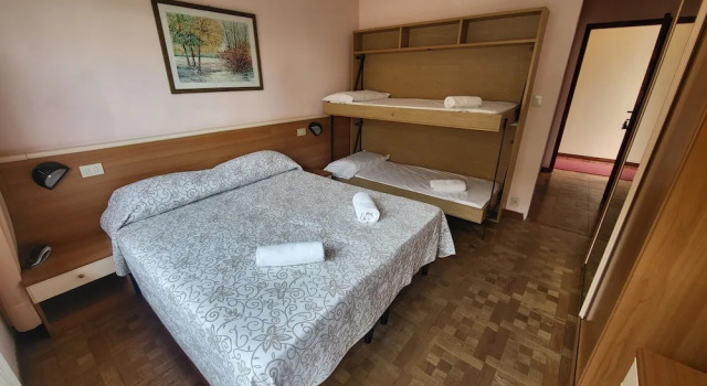 Двухместный семейный номер Standard с балконом Hotel Colibrì