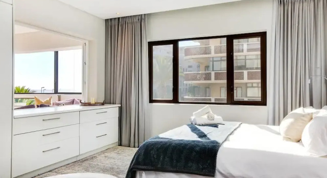 Sea Point Kingsgate Apartment