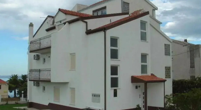 Mediterano Apartmani, Забронировать Отель Отели Подстраны с парковкой, рядом с Частный Пляж «Апартментс Лавица Бич Думичич», Парковка