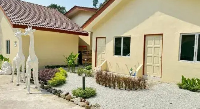 LiLLA Rainforest Retreat - Hulu Langat, Забронировать Отель Хулу-Лангат Селангор