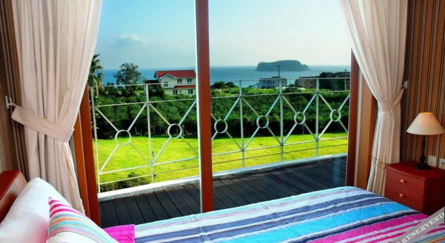 Jeju Land Pension, Забронировать Отель Отели Согвипхо с парковкой, Парковка