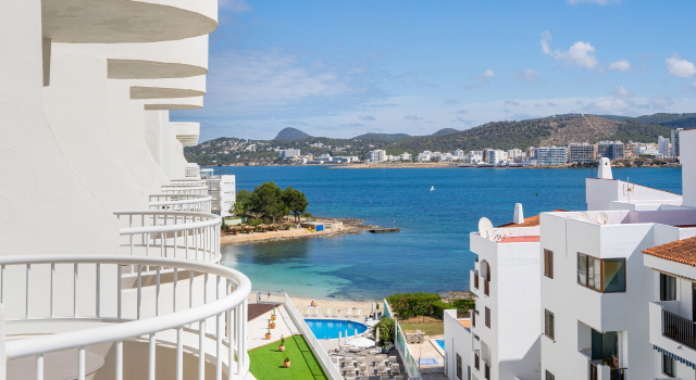 Номер 2 INNSiDE Interconnected с видом на море INNSiDE by Meliá Ibiza Beach