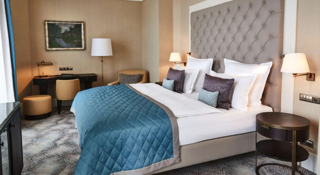 Люкс Steigenberger ICON Grandhotel & Spa Petersberg