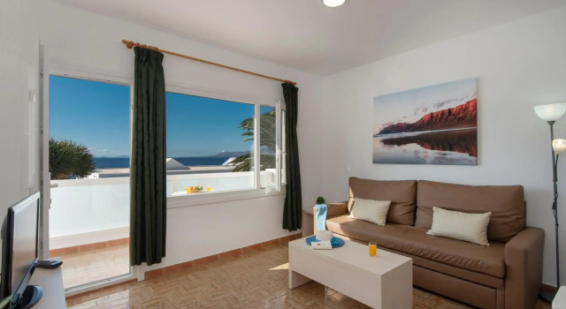 Rocas Blancas Apartments, Забронировать Апартаменты/квартира Отели Канарских островов с бассейном, Бассейн