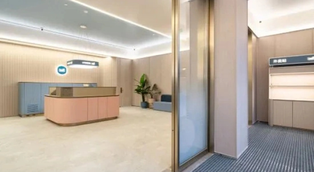 HanTing Hotel (Liuzhou Sports Center Xueyuan Road)