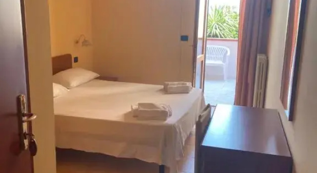 Hotel Tania, Réserver Hôtel Corigliano Calabro 