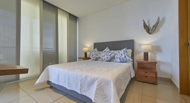 Stylish 1BR Apartment w Balcony Amazing View, Забронировать Апартаменты/квартира Апартаменты Картахены, рядом с Cartagena's Pegasos's Wharf, Апартаменты/квартира