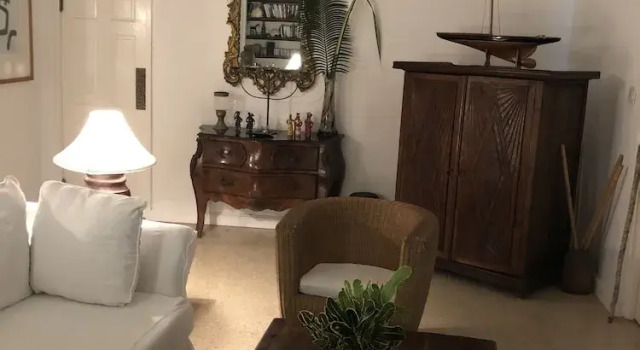 Captivating 3-bed Villa in Montego Bay, Забронировать Вилла Отели Монтего-Бэй с парковкой, Парковка