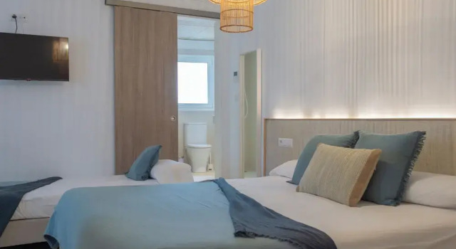 Четырёхместный номер Standard Hostal Boutique Sa Nansa